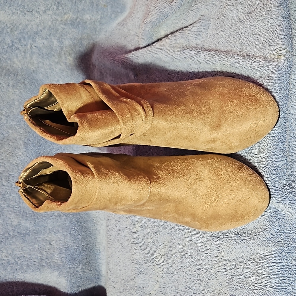 Francesca's Collections Tan Heeled Boots